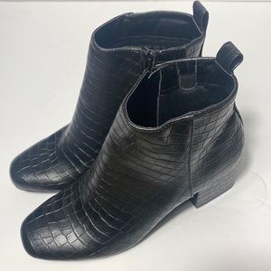 Time And Tru Black Ankle Boot With Block Heel, Side Zipper, And Memory Foam